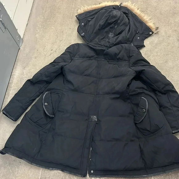 Atelier noir removable fur hood down coat - Picture 9 of 10